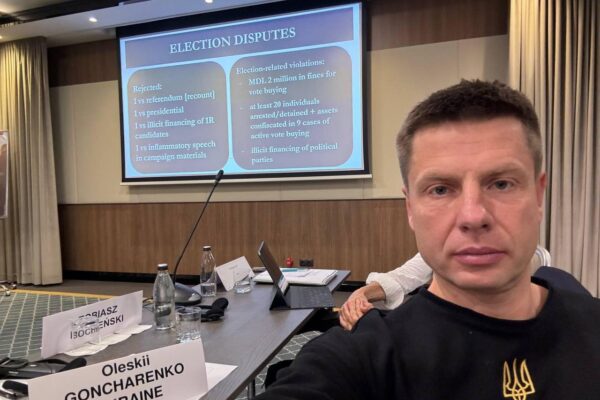 ОЛексій Гончаренко Соломія Бобровська законопроєкт про демобілізацію військовослужбовців віком 55+