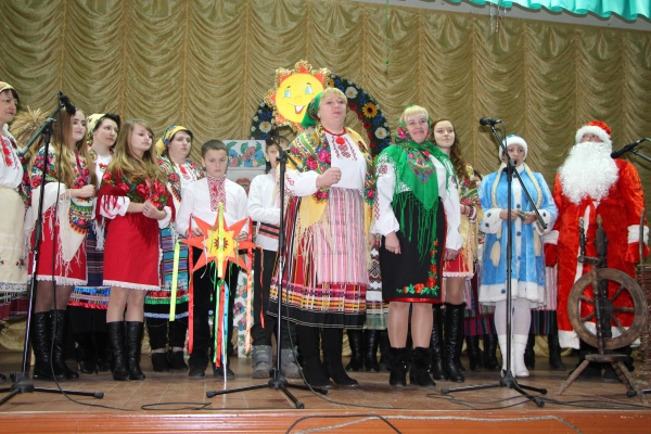 Славили Ісуса, людей віншували