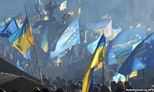 Руки негідників на горлі Революції гідності