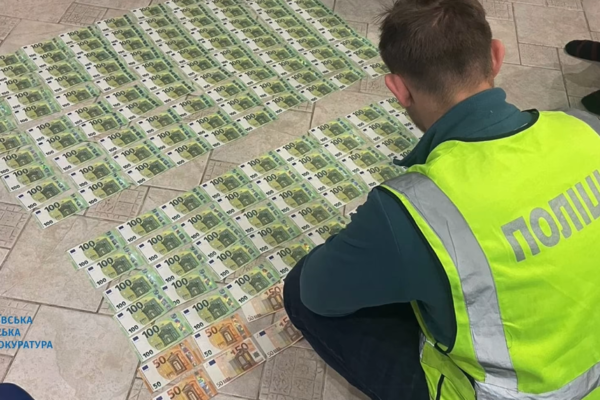 Незаконний продаж квитків на потяги за кордон