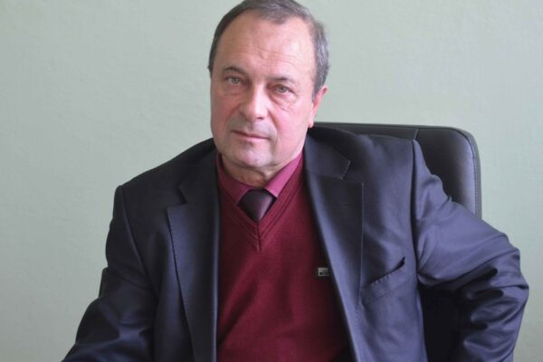 Тричі – в дві річки влади