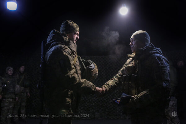 Сирський Золотий хрест 33 ОМБр