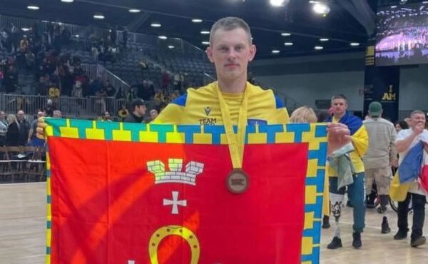 У Ковелі розвивають адаптивний вид спорту – волейбол сидячи