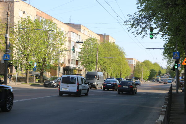 Луцьк вулиця Рівненська