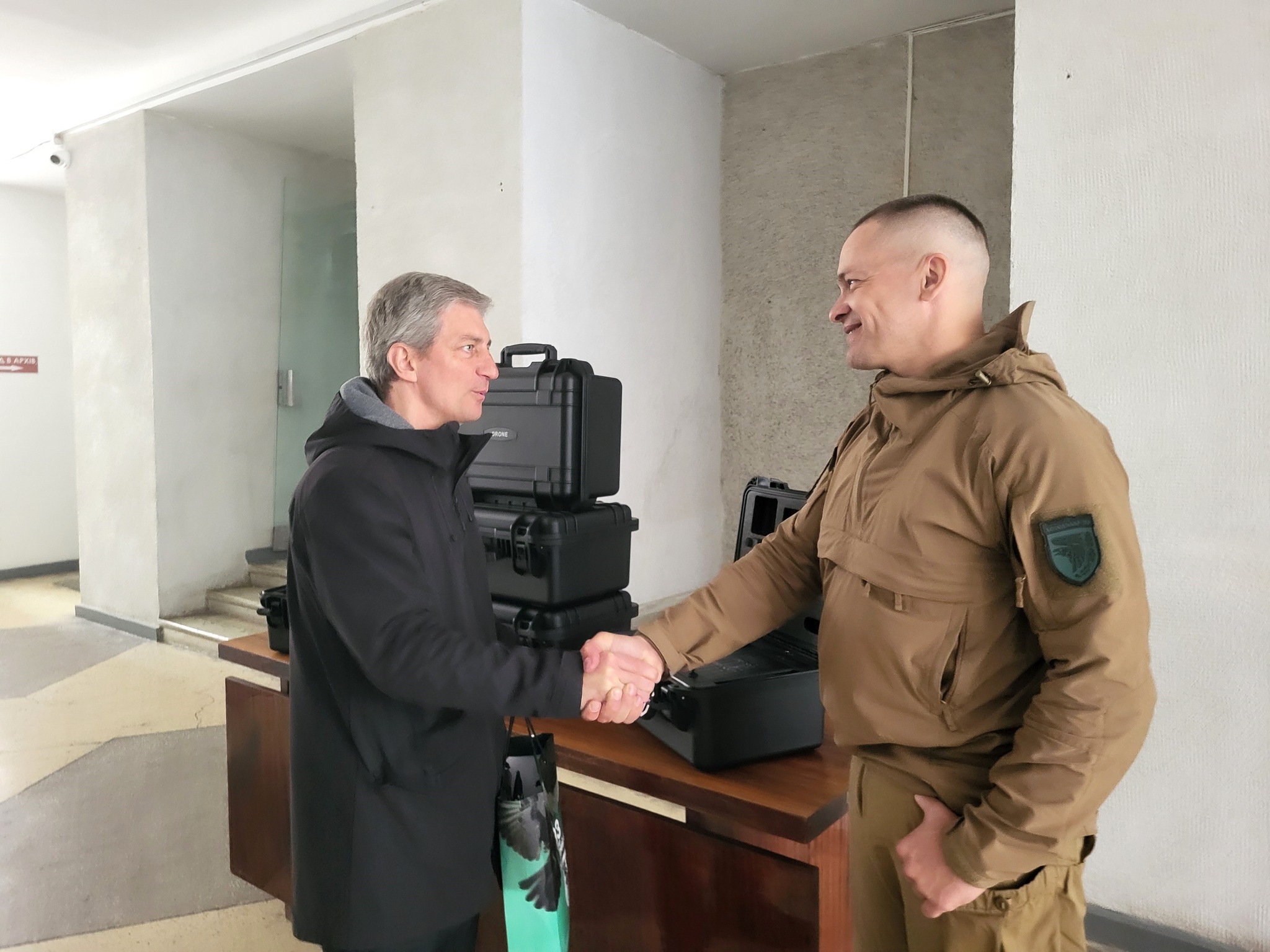 Ковельська громада передала на фронт чергову партію дронів