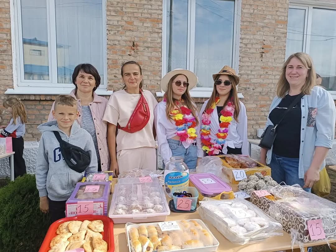 У Ратнівському ліцеї відбувся благодійний ярмарок 