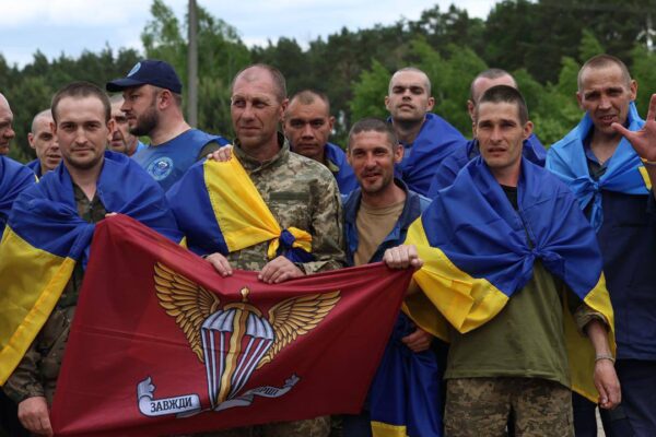 Великий обмін На Волинь повернулося з полону 8 військових