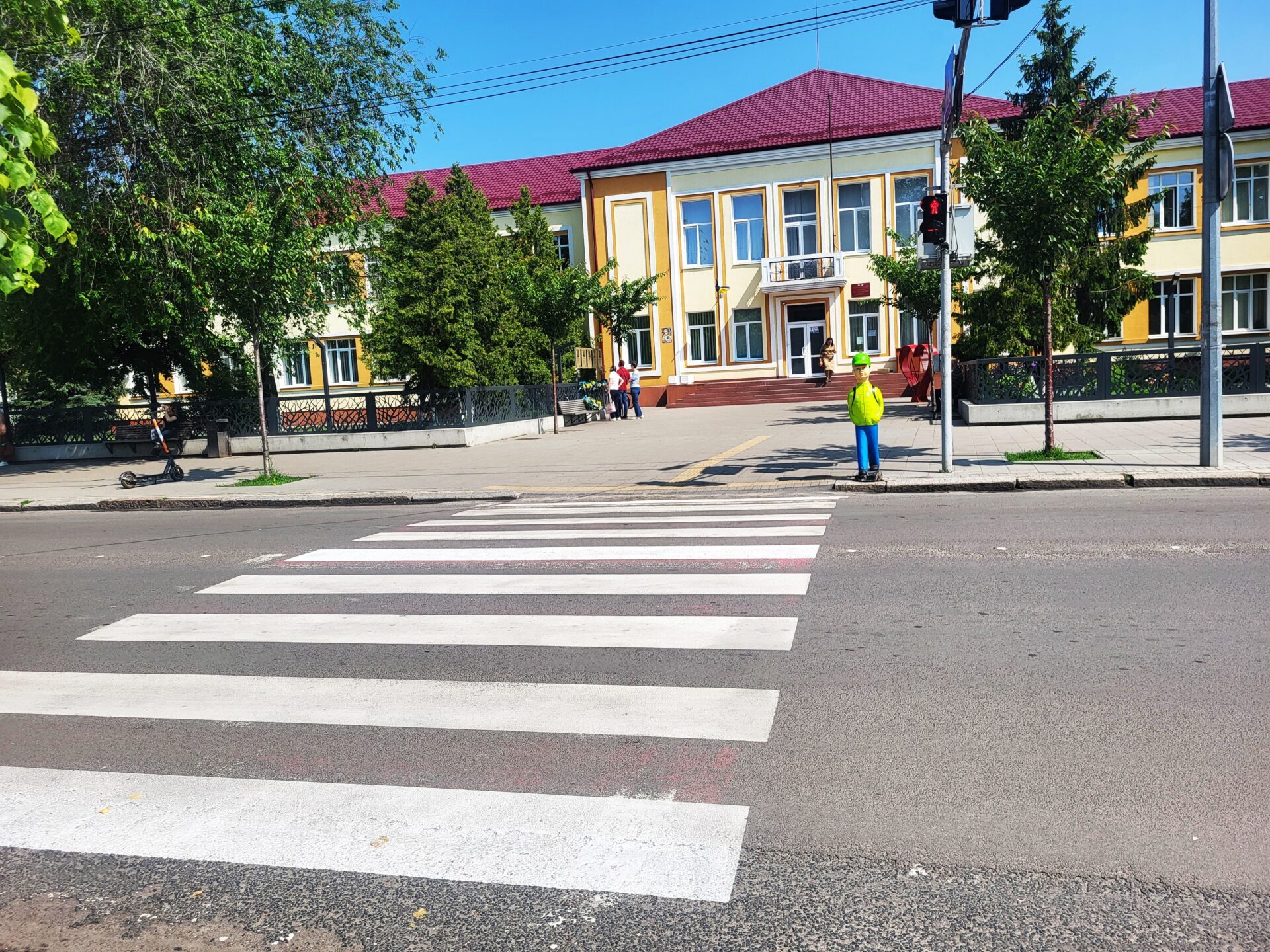 У Ковелі наносять нову дорожню розмітку 