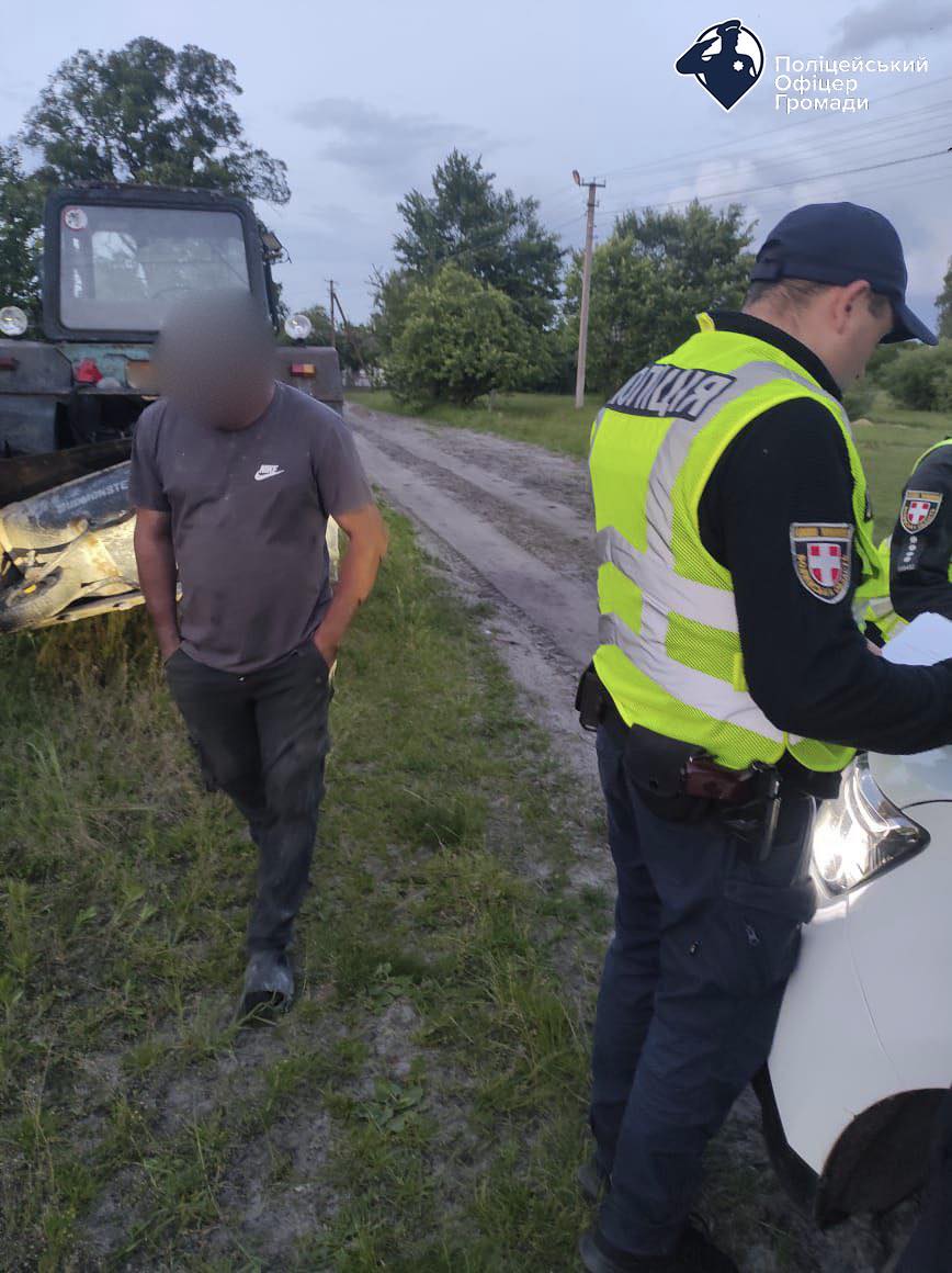 Волинянин сів п'яним за кермо трактора 