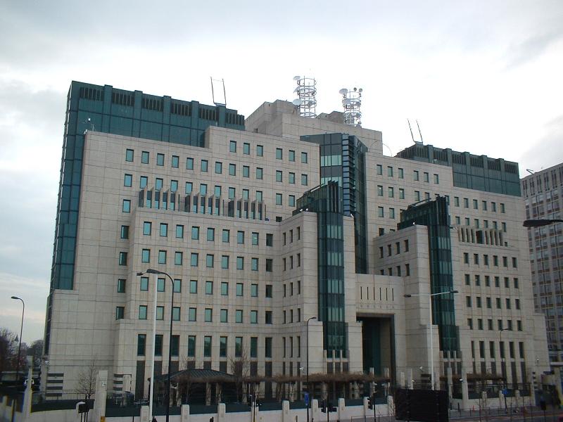 Мі 6 Блейз Метревелі слов'янське походження