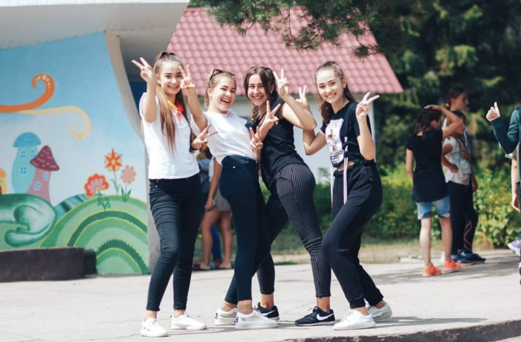 Діти відпочивають в таборі Супутник на Світязі