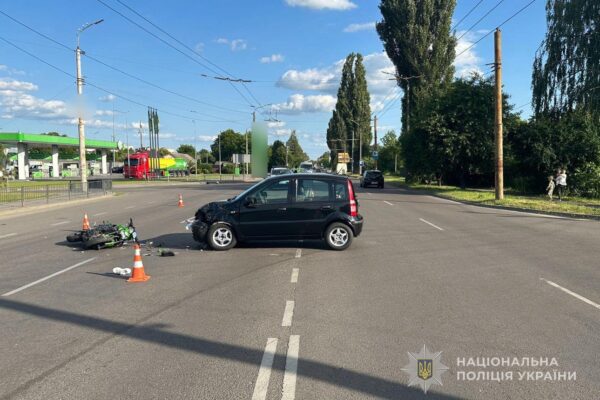ДТП у Луцьку: двоє людей постраждало 