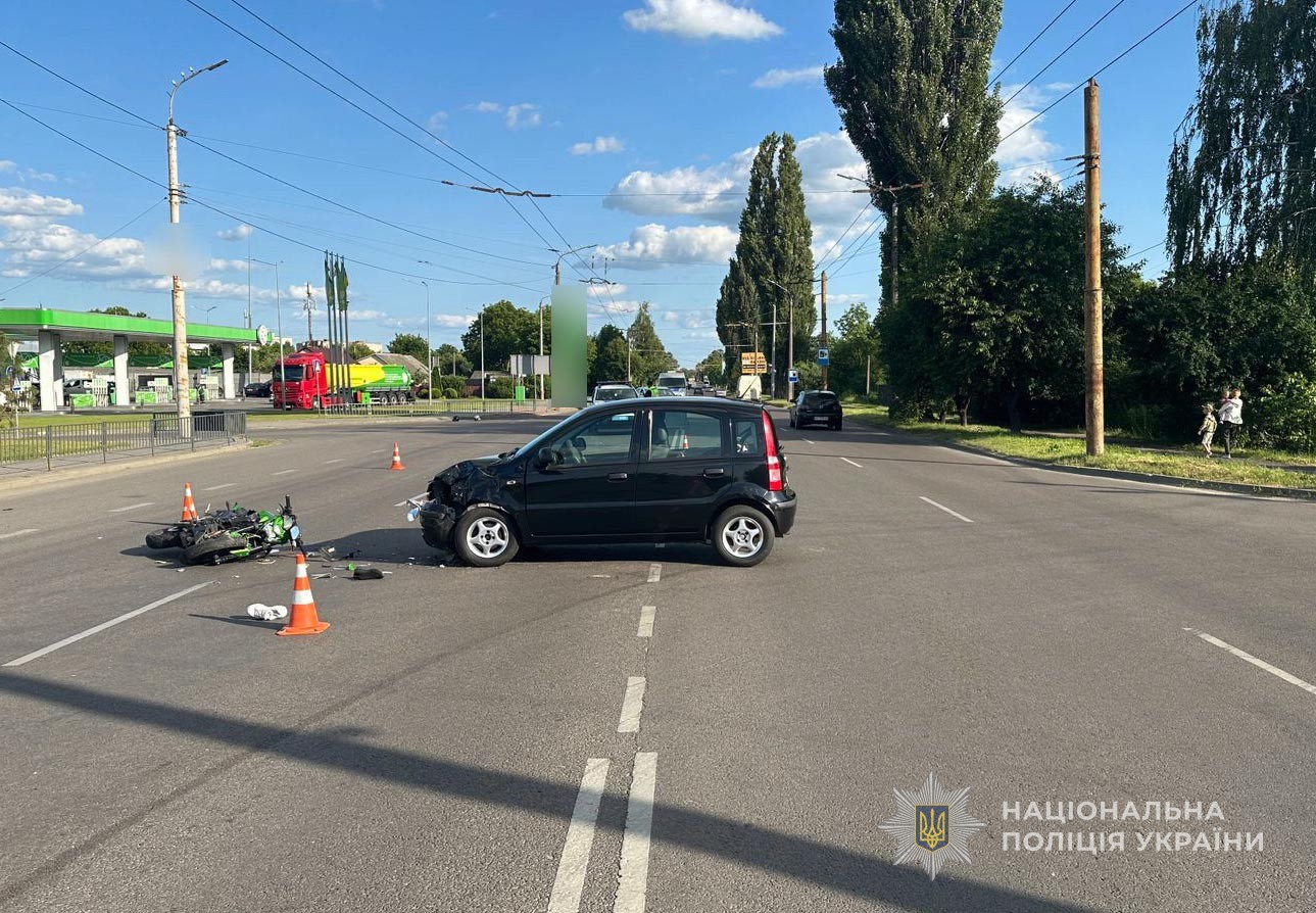 ДТП у Луцьку: двоє людей постраждало 