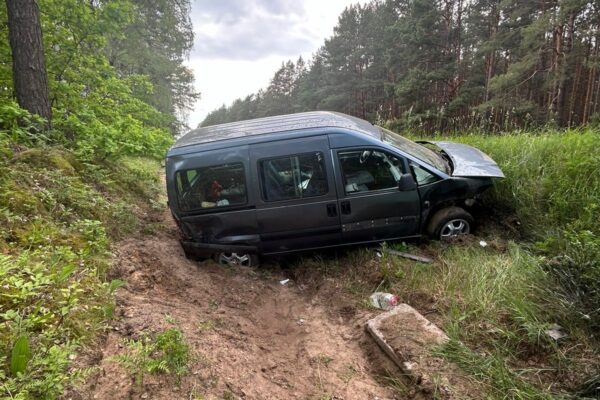 Виїхала на зустрічку і злетіла у кювет: у ДТП на Камінь-Каширщині постраждала людина 