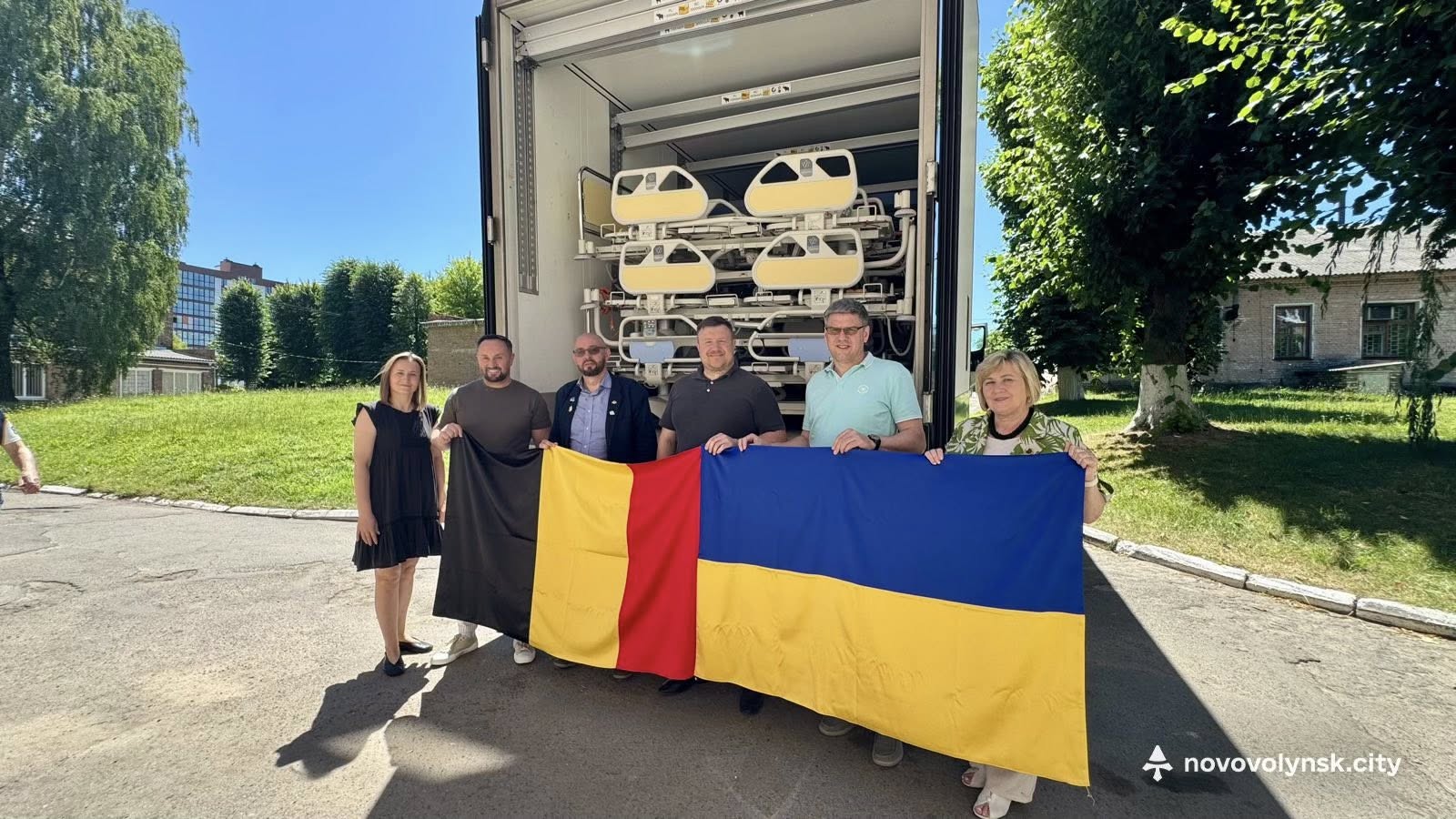 Нововолинська лікарня отримала обладнання від благодійників 