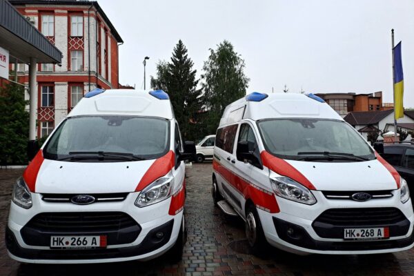 Автопарк Ковельського МТМО поповнився двома машинами швидкої допомоги  