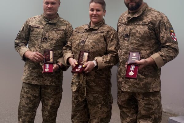 Президент України відзначив трьох медиків з волинської бригади 