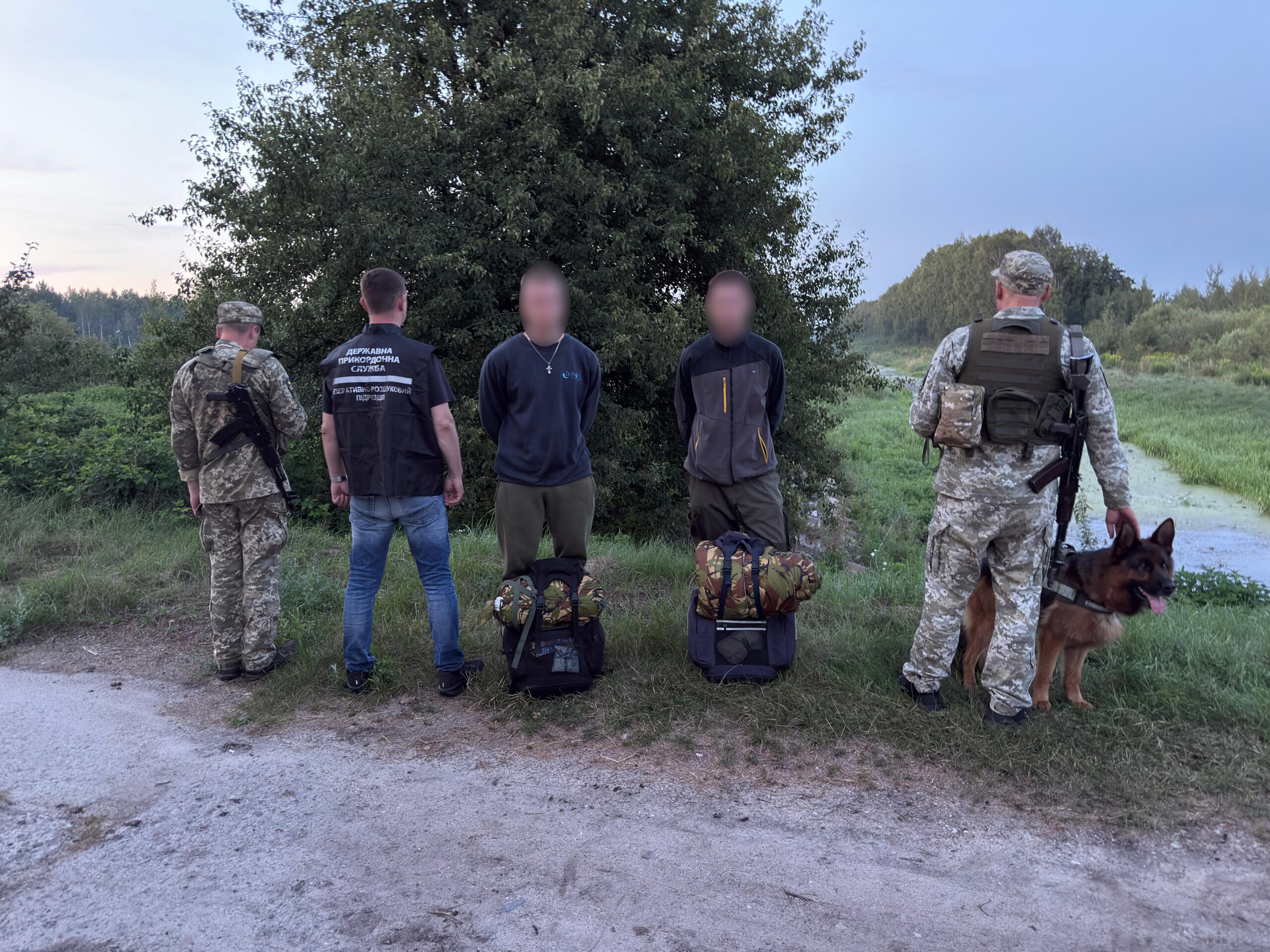 На Волині прикордонники затримали двох молодиків, які намагалися незаконно перетнути кордон 