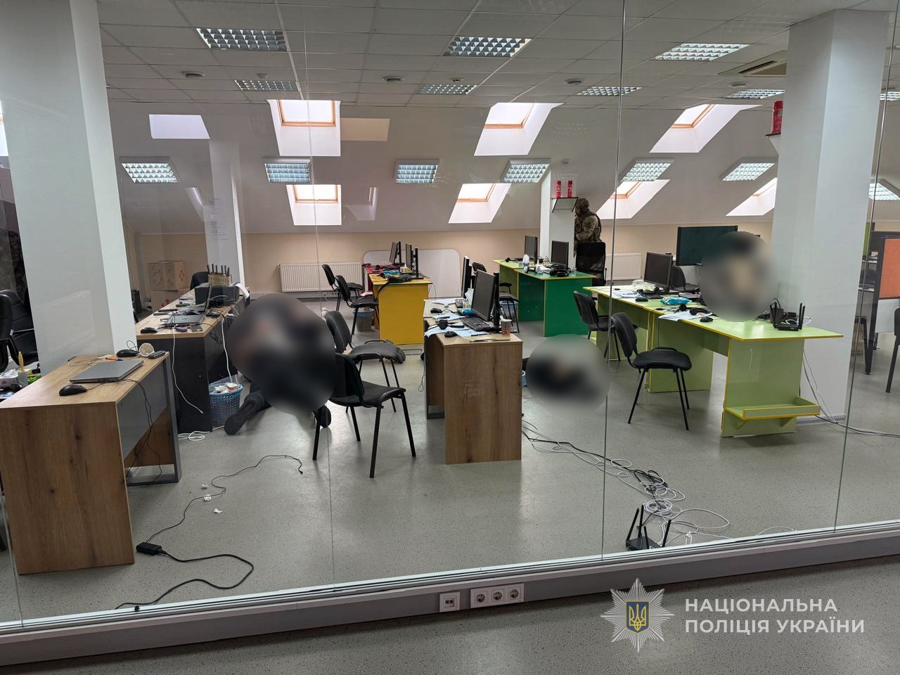 На Волині ліквідували шахрайський кол-центр 