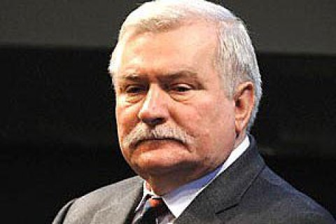 Лех Валенса бойкотує інавгурацію Кароля Навроцькі