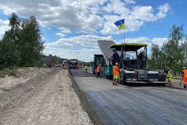 На Волині триває капітальний ремонт на під’їздах до міжнародного пункту пропуску На Волині триває капітальний ремонт на під’їздах до міжнародного пункту пропуску