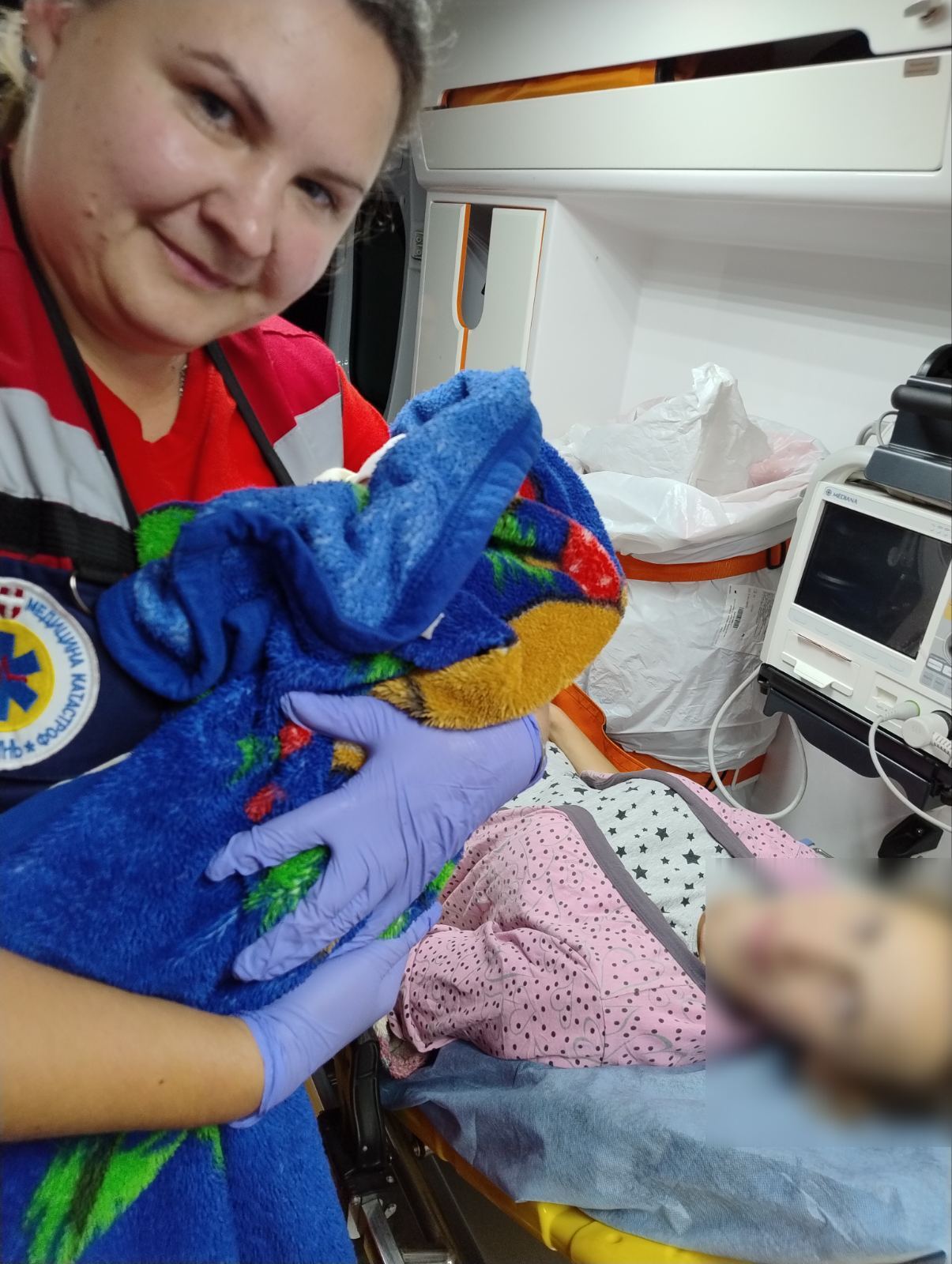 На Волині немовля народилося до приїзду медиків 