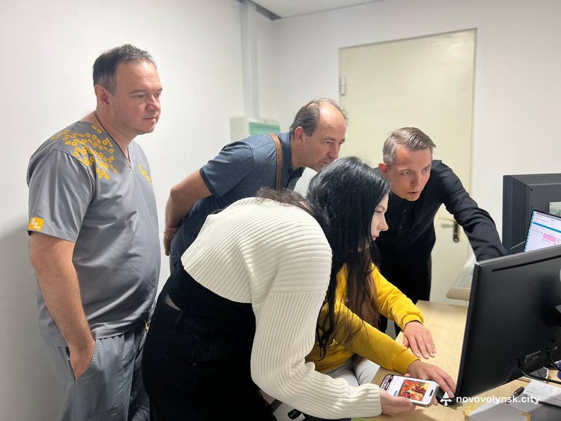 Нововолинськ унікальна ікона Різдва Пресвятої Богородиці