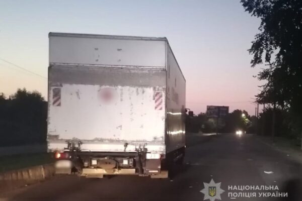 У Луцьку вантажівка збила пішохода: чоловік помер на місці події 