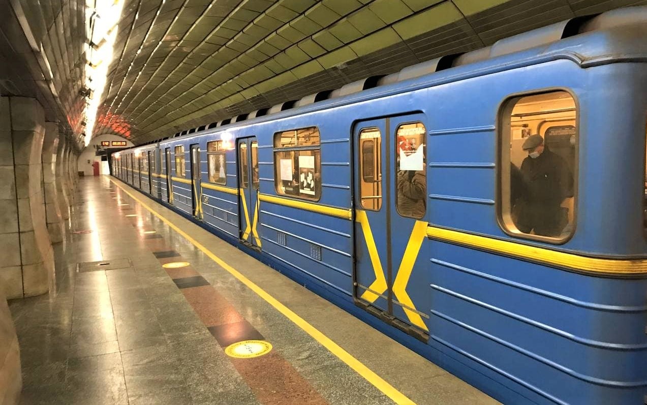 Туалет метро Київ Лондон