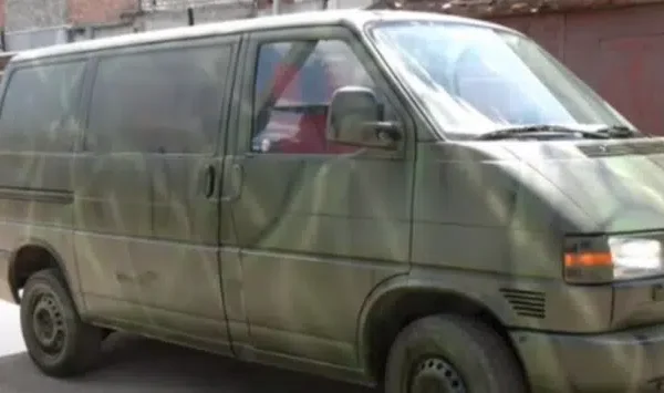 На Волині натовп напав на автомобіль ТЦК На Волині натовп напав на автомобіль ТЦК