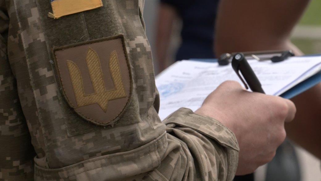 У Луцьку пошкодили авто ТЦК під час перевірки документів 