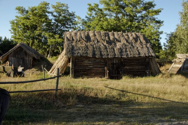 Таємне Полісся: стародавній торговельний шлях «Із варяг у греки»  