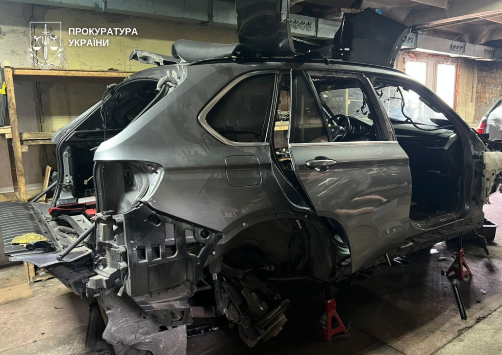 розібрані авто на продаж