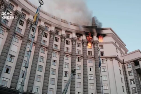 рф ударила по будівлі Кабміну України 7 вересня