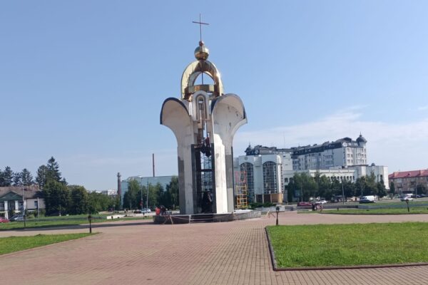 Люди прагнуть виборів і змін Опитування вибори Україна
