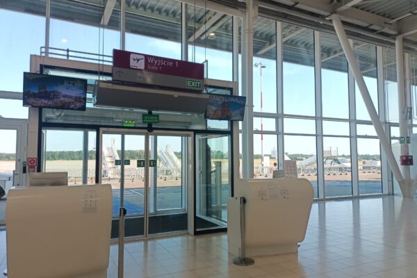 Заборона польотів у Польщі прикордоння з Україною
