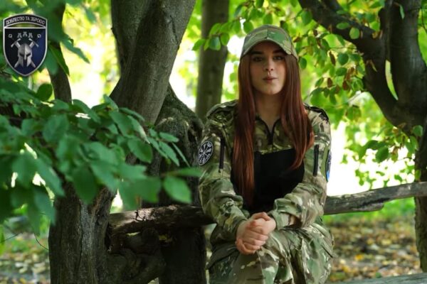 20-річна доброволець “Molly” 42 ОМБр