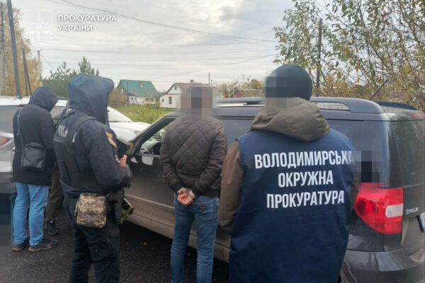 7000 доларів за перепустку в білорусь 