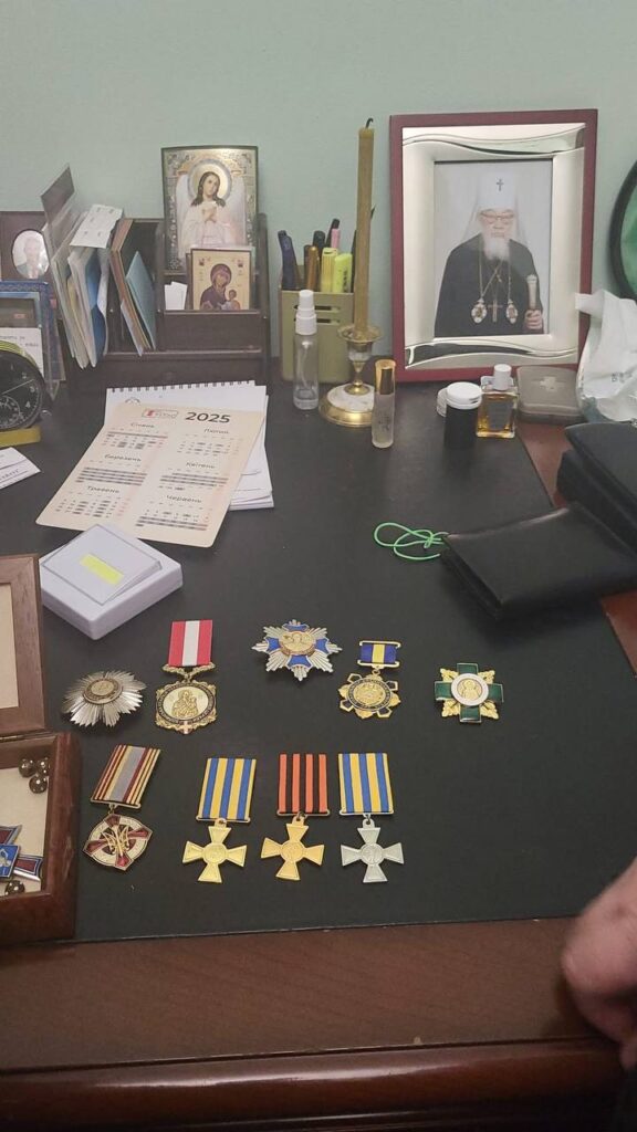 знахідки всередині Успенського собору