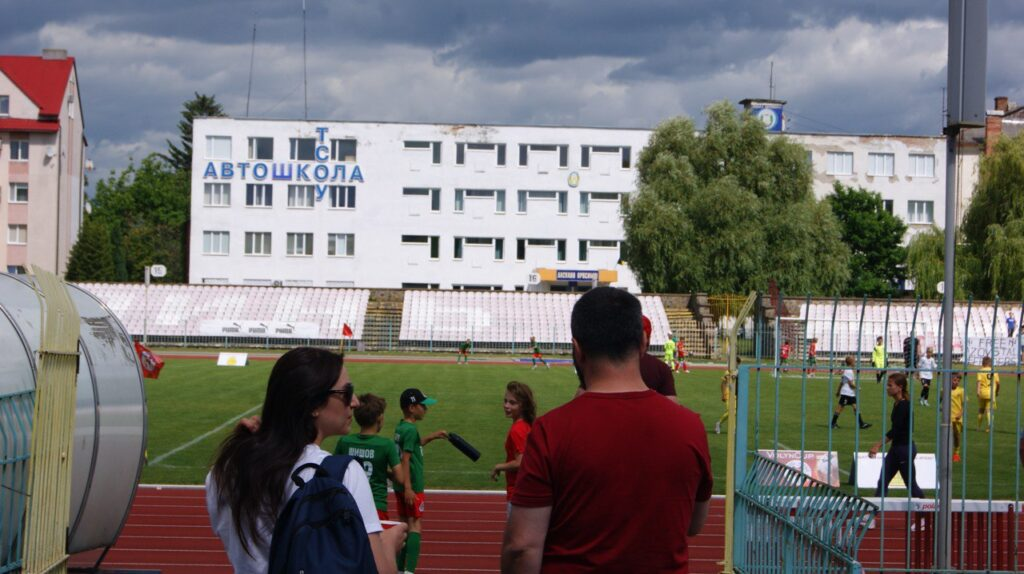 стадіон авангард у луцьку