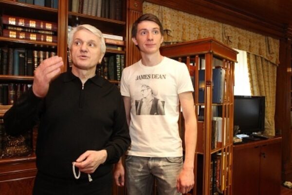 Син Володимира Литвина Іван Литвин АТО ЗСУ скандал мобілізація Звягель