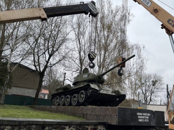 Т-34 демонтаж Володимир Рівне Луцьк