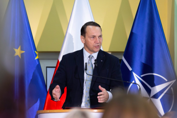 “Росія прагне ескалації”: уроки дипломатії та сили від Радослава Сікорського Радослав Сікорський