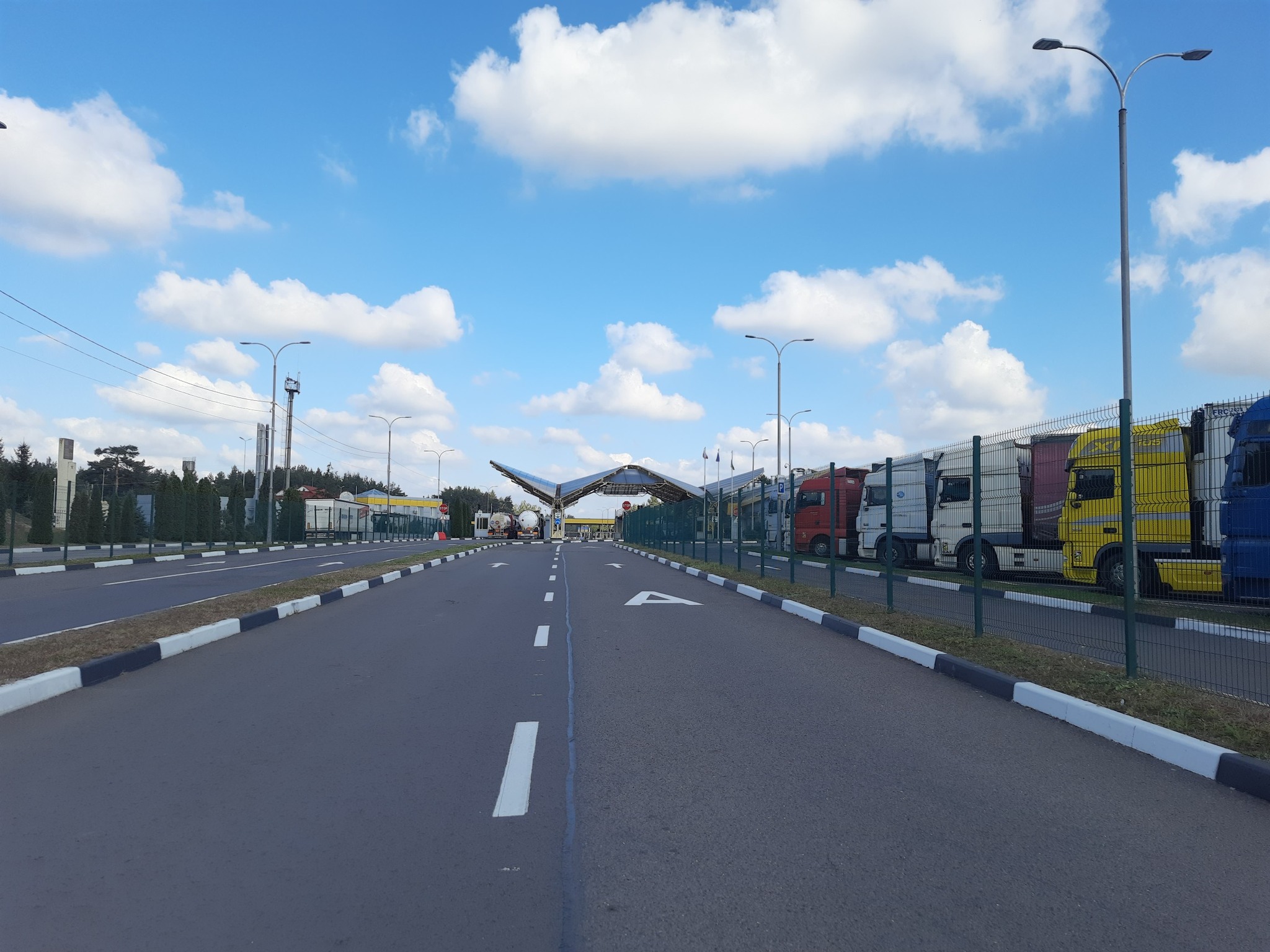 Біля “Ягодина” збудують паркувальну зону на 600 вантажівок 