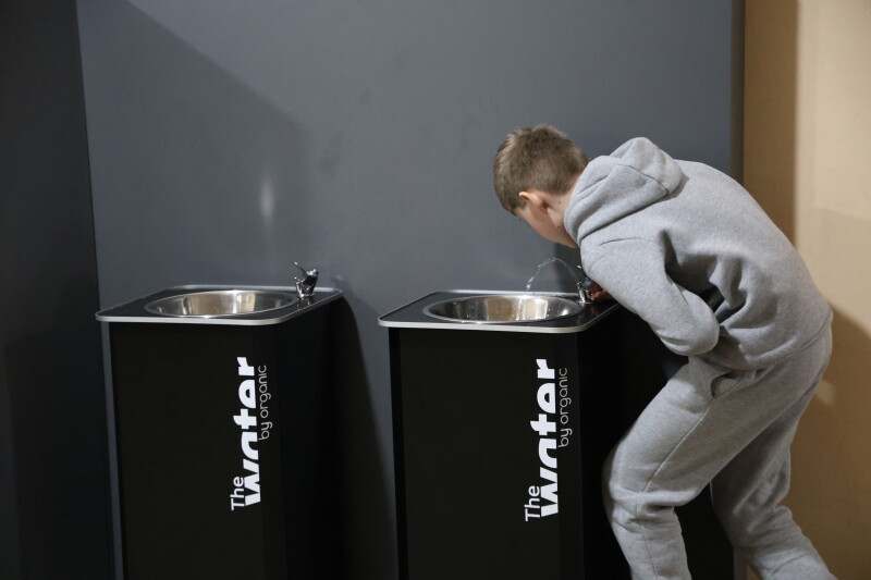 У Луцьких школах встановлюють станції очистки води