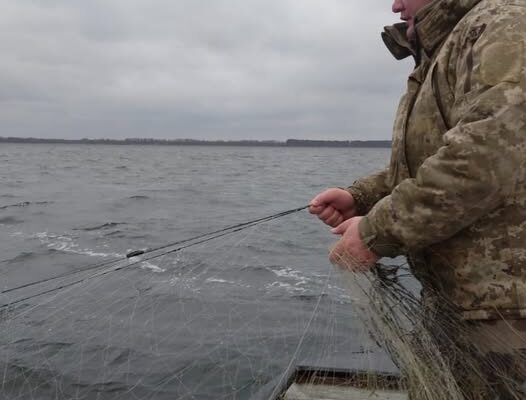 На території Шацького парку вилучили браконьєрські сітки