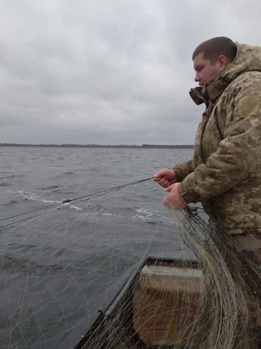 На території Шацького парку вилучили браконьєрські сітки