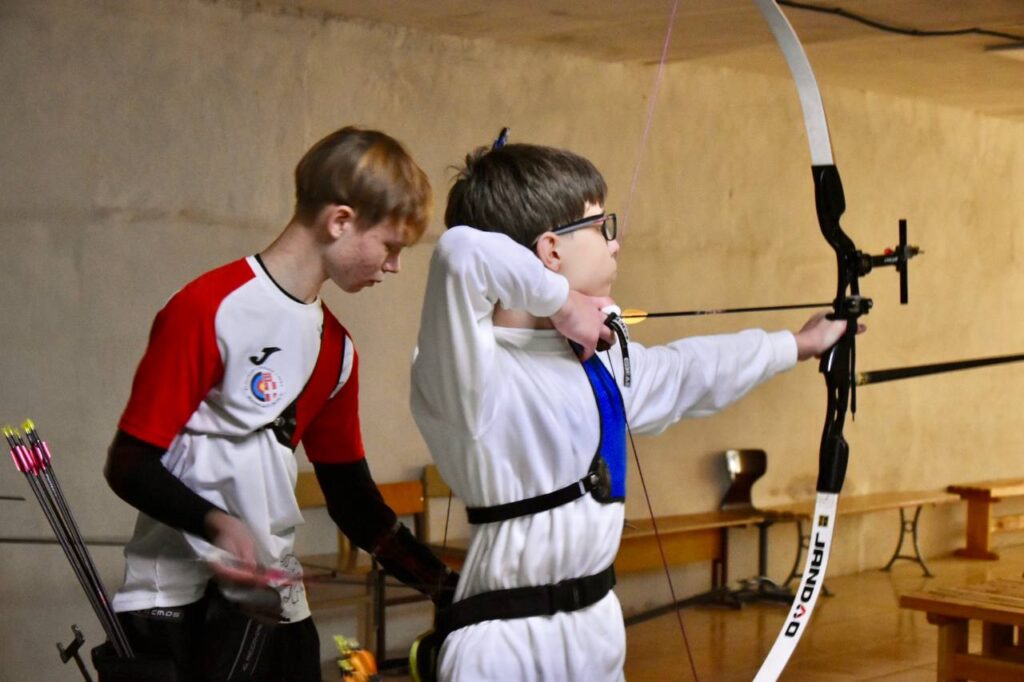 Чемпіонат у світлі ліхтарів 