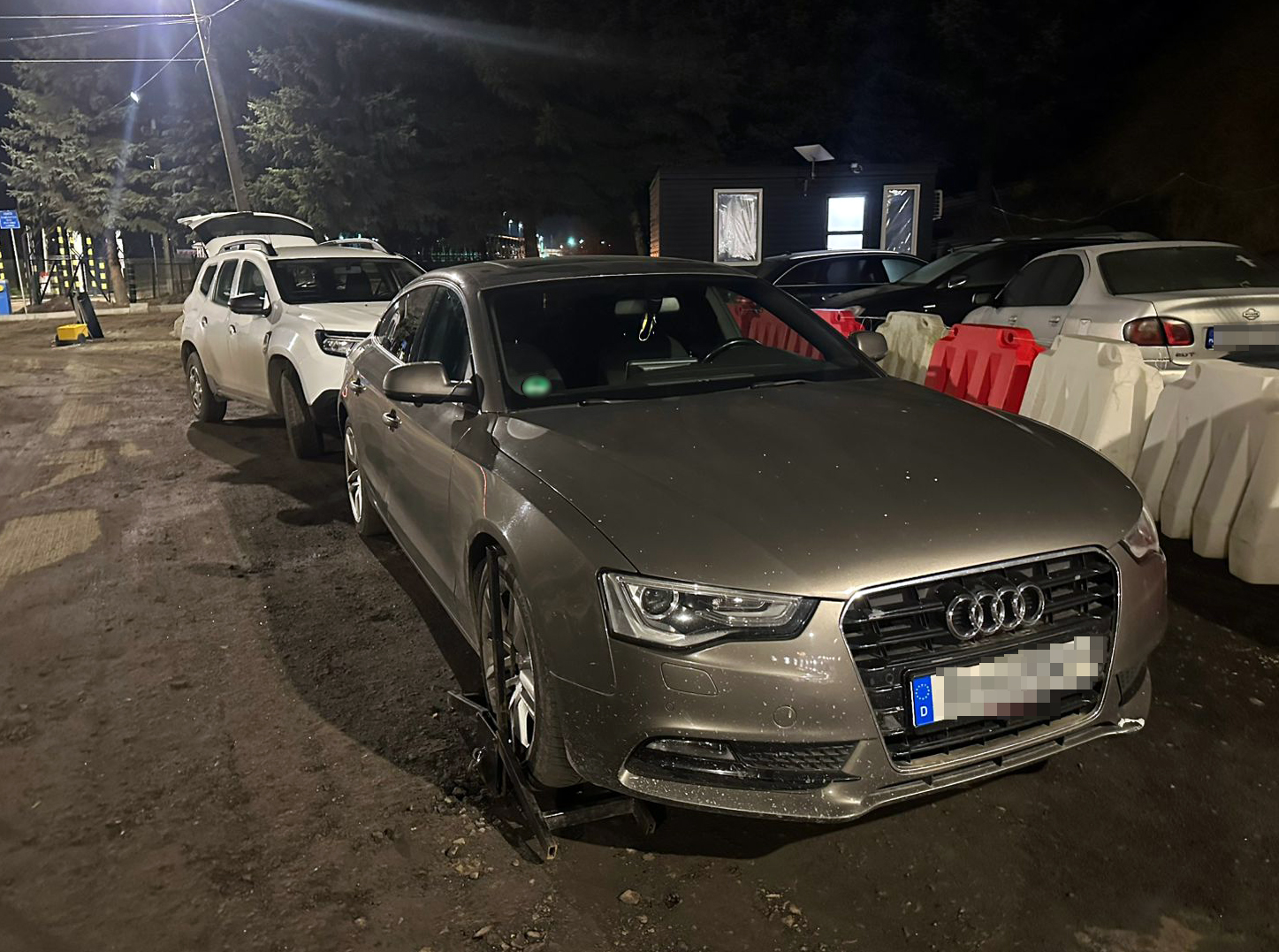 На Устилузі «спливла» викрадене в Німеччині Audi 