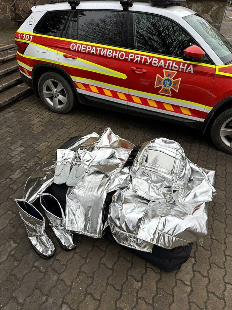 «Бюджет участі 4.5.0»: луцькі рятувальники отримали нові костюми  